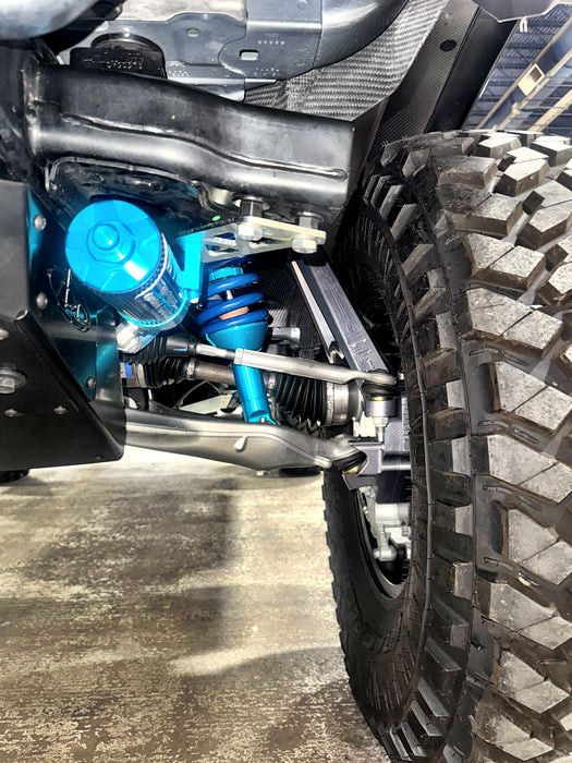 74 Weld Portal Axles and King Shocks – unmatched articulation and ride quality
ICON billet control arms and link kits – precision handling off-road
Method 707 Bead Grip wheels wrapped in Nitto Trail Grappler 40s – grip meets grit